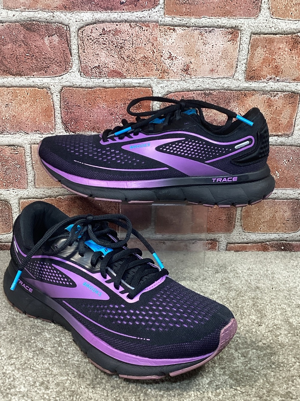 Brooks Trace 2 women’s running shoes sneakers size 9